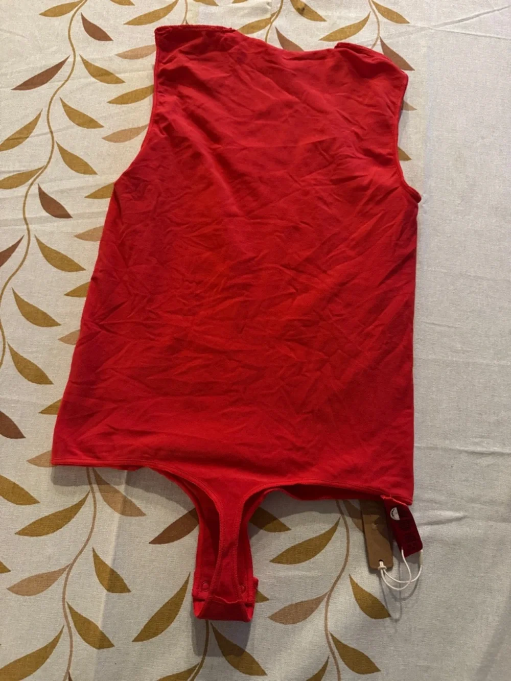 SKIMS Red Sleeveless Snap-Front Bodysuit - Picture 4 of 5